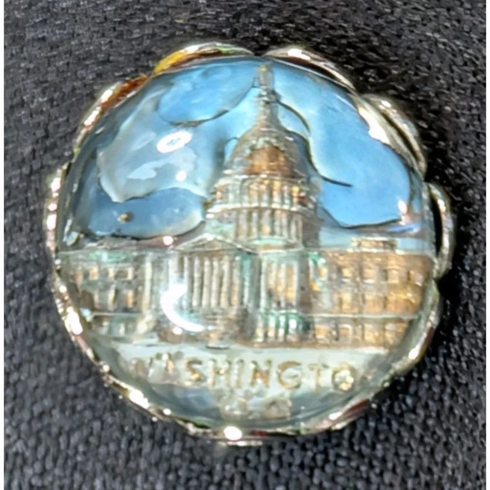 Vintage‎ Washington D.C. Capitol Dome Glass Cabochon Souvenir Brooch Pin USA